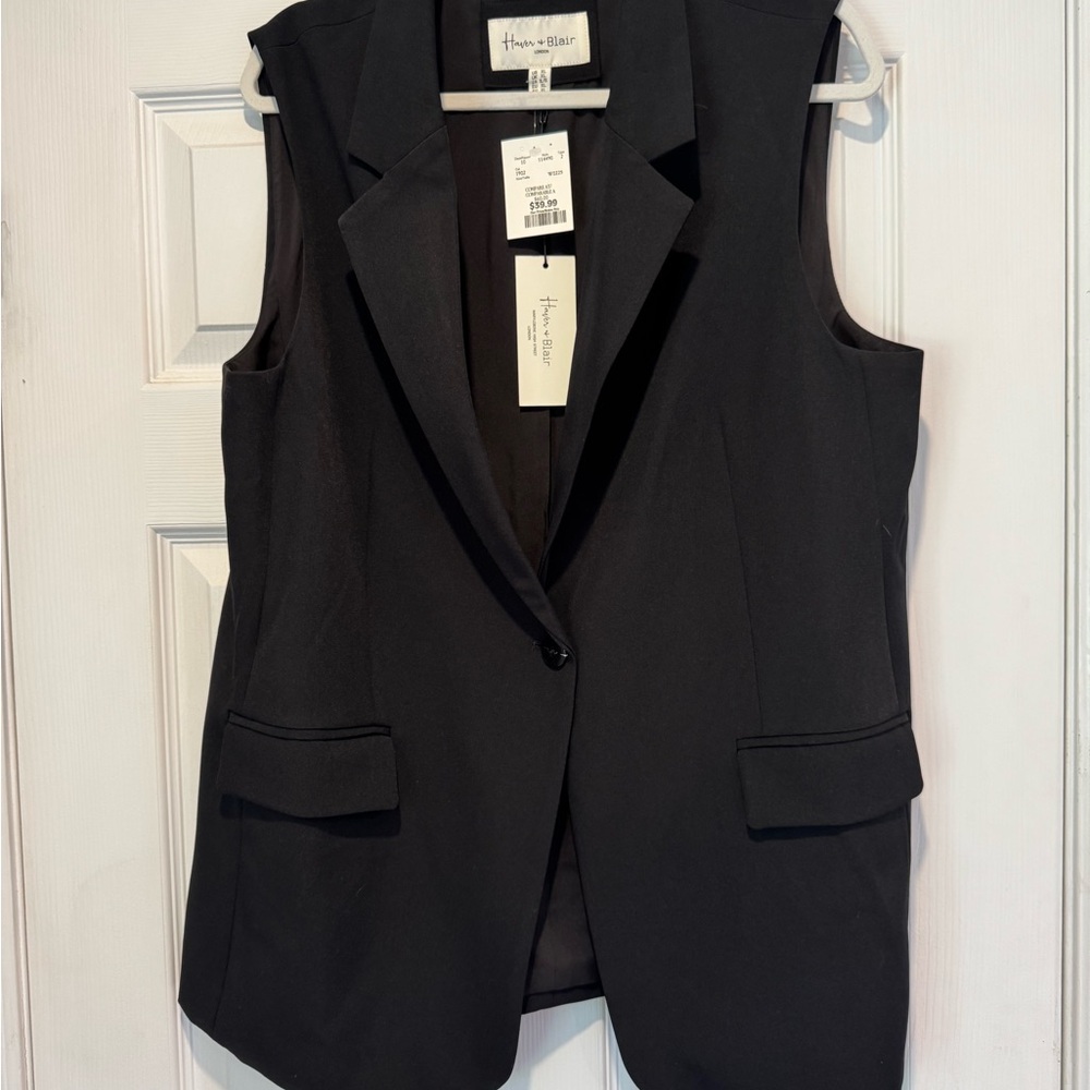 Women's Black Sleeveless Blazer